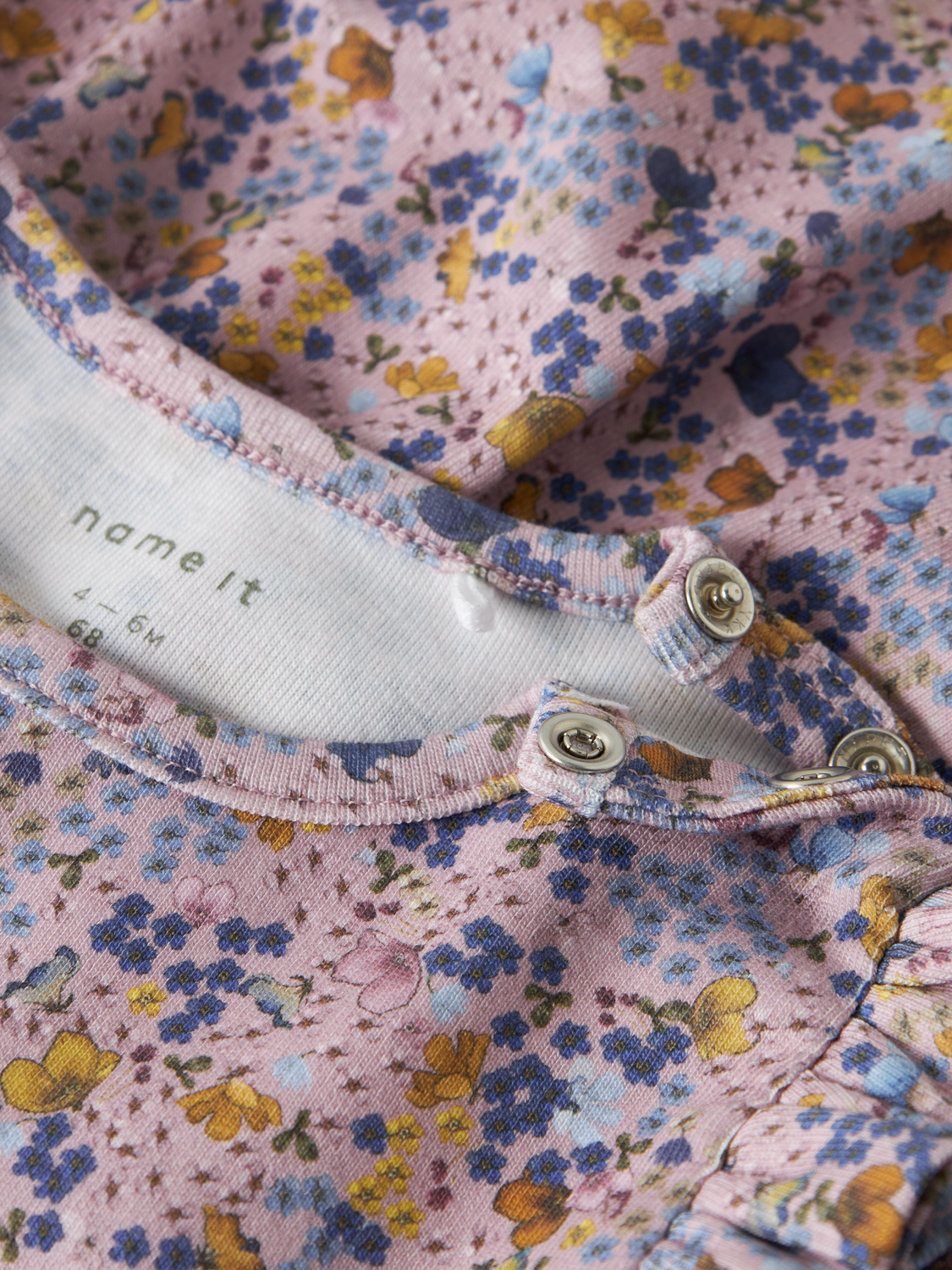 model_shot-front_full